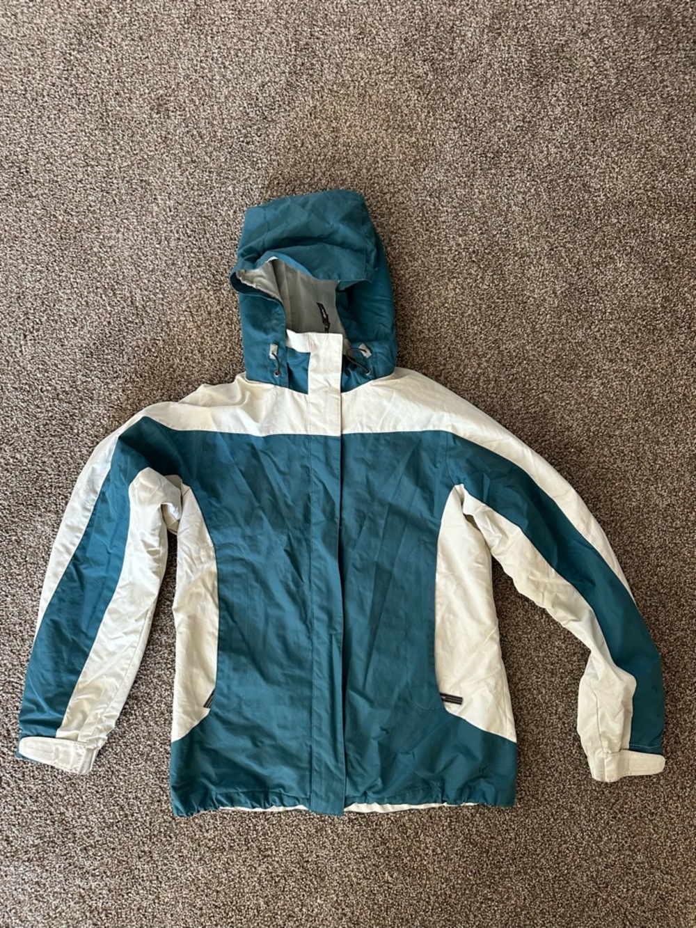 White Sierra Cream Jacket with Teal Accent Snow / Ski Jacket